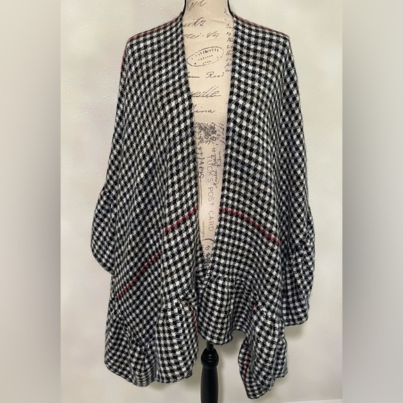 Torrid Gingham Stripe Ruffle Ruana Black Red OS - Picture 5 of 8